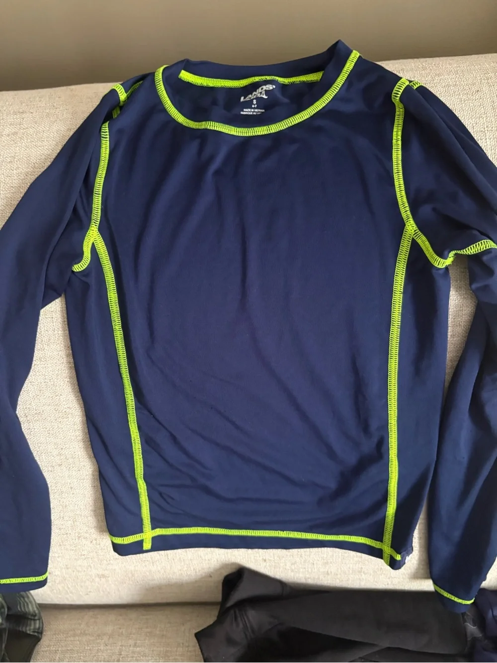 Lands' End Navy Swim Top Neon Lime Stitching 6/7 Sweatshirt Cameo Black  Neon 7
